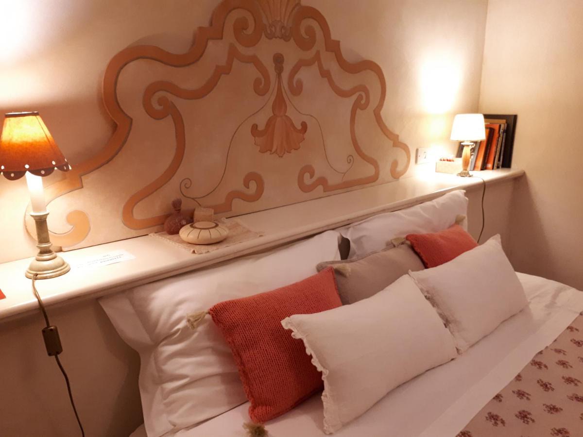 Dependance Royale Bed & Breakfast Caserta Exterior photo